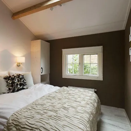 Holiday Vrijrijck De Heivlinder-5 * Drie